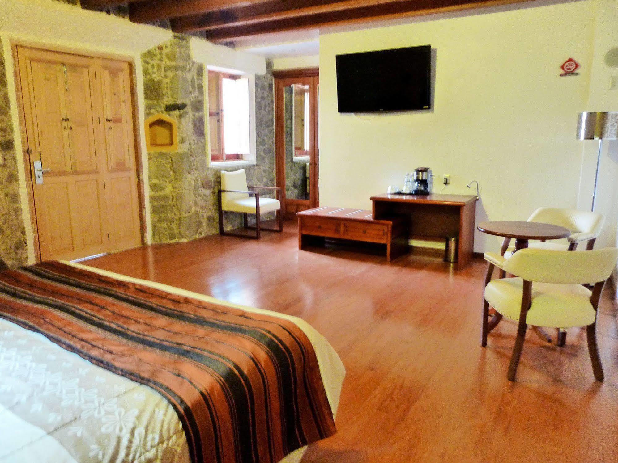 Hotel Malinalli Уамантла Экстерьер фото